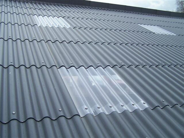 Golfplaat 3-wandig polycarbonaat 6mm dik 177/51 183x110cm