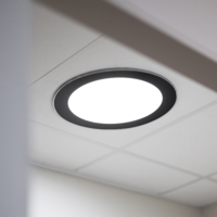 binnenzijde-set met plafondplaat rond zwart